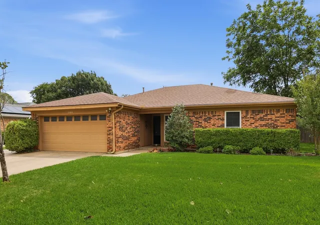 Homes for sale in Bedford, TX | 1104 Monterrey St, Bedford, TX 76022 | MLS# 21283636