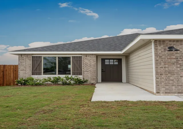 Homes for sale in Cresson, TX | 13537 Stage Coach Ln, Cresson, TX 76035 | MLS# 21283954