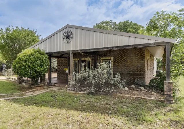 Photo 2 of Single family home for sale at 3625 Carla Court, Granbury, TX 76049 | MLS# 21260168 | Listing updated on 2026-09-27