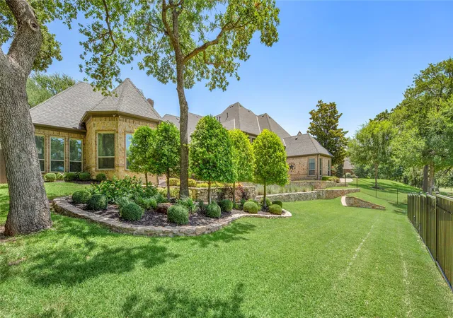 Homes for sale in Colleyville, TX | 1208 Chadwick Xing, Colleyville, TX 76092 | MLS# 21267628