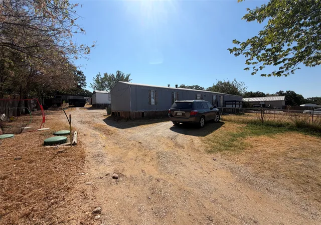 Photo 1 of Multi family home for sale at 6605 Oak Ridge Ln, Argyle, TX 76226 | MLS# 21283957 | Listing updated on 2026-09-01