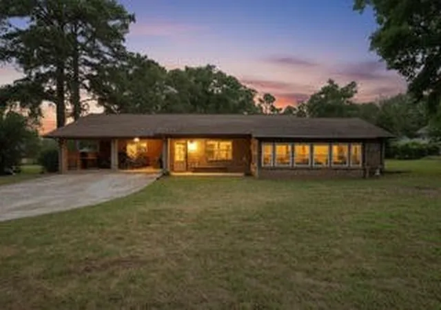 Homes for sale in Hideaway, TX | 203 Texas Dr, Hideaway, TX 75771 | MLS# 21283986