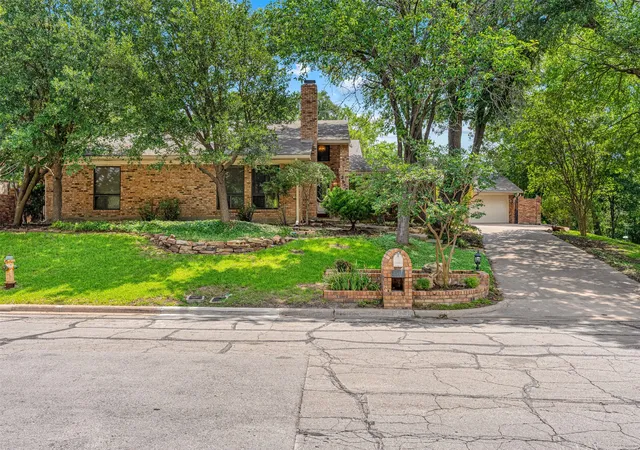 Photo 1 of Single family home for sale at 3516 Lake Heights Dr, Waco, TX 76708 | MLS# 21283975 | Listing updated on 2026-08-22