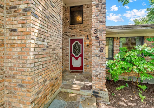 Photo 3 of Single family home for sale at 3516 Lake Heights Dr, Waco, TX 76708 | MLS# 21283975 | Listing updated on 2026-08-22