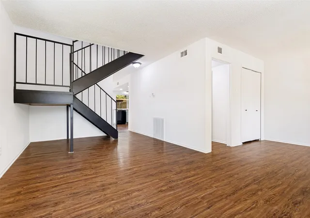 4th image of 3110 Roundtree Ln, Garland, TX 75044 | MLS# 21282182