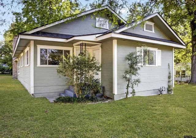 Homes for sale in Big Sandy, TX | 101 E College St, Big Sandy, TX 75755 | MLS# 21281895