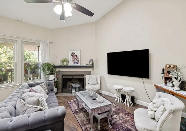 Listing Photo 5 - Condo for sale in building located at 5616 Preston Oaks Rd, Dallas, TX 75254 - Unit #1506