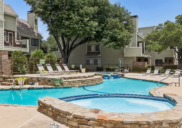 2nd image of 3129 Sondra Dr #206, Fort Worth, TX 76107 | MLS# 21261624