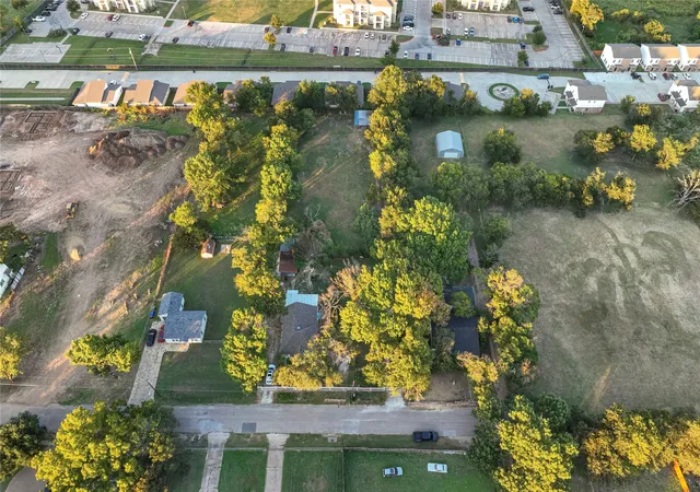 14th image of 2720 S 2nd St, Waco, TX 76706 | MLS# 21284100