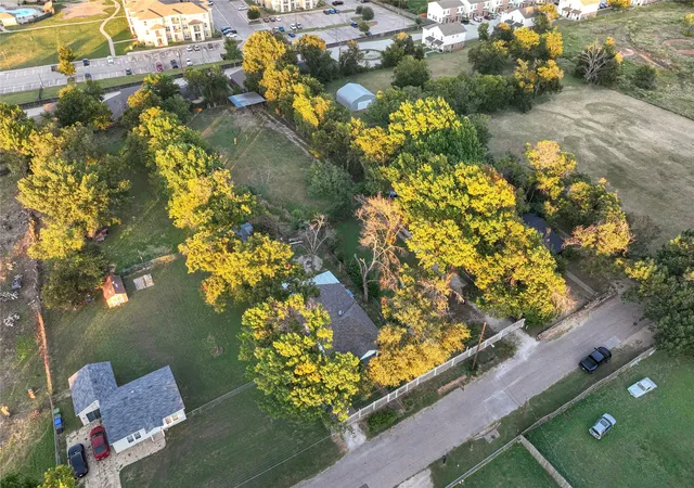 5th image of 2720 S 2Nd St, Waco, TX 76706 | MLS# 21284100