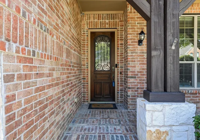 Photo 3 of Single family home for sale at 15324 Duck Creek Ct, Roanoke, TX 76262 | MLS# 21283811 | Listing updated on 2026-07-23