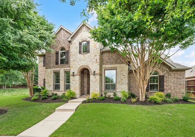 Homes for sale in Frisco, TX | 12715 Brook Ridge Dr, Frisco, TX 75035 | MLS# 21264072