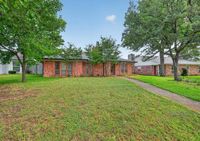 Photo 3 of Sale Pending at 1607 Chisolm Trl, Lewisville, TX 75077 | MLS# 21282674 | Listing updated on 2026-07-06