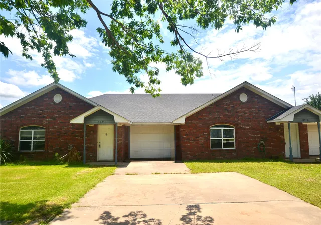 Homes for sale in Pottsboro, TX | 105 Bryant St #2, Pottsboro, TX 75076 | MLS# 21282805