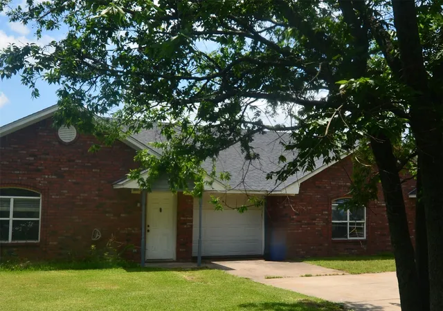 Homes for sale in Pottsboro, TX | 105 Bryant St #2, Pottsboro, TX 75076 | MLS# 21282805