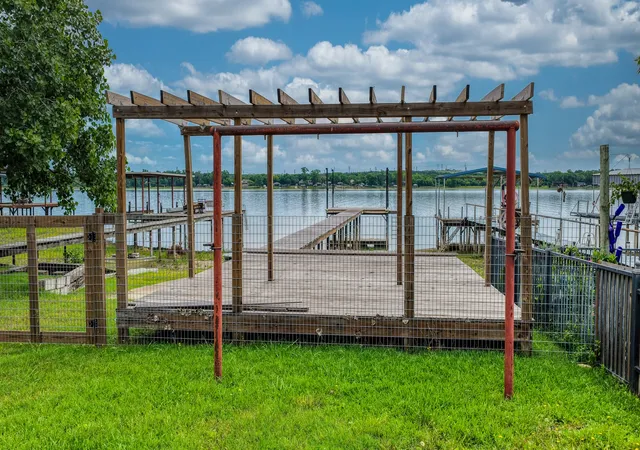 Photo 3 of Single family home for sale at 1028 W Lake Dr, Weatherford, TX 76087 | MLS# 21284147 | Listing updated on 2026-08-06