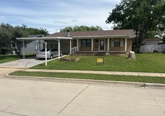 Photo 1 of Single family home for sale at 204 Sesame Dr, Mesquite, TX 75149 | MLS# 21284212 | Listing updated on 2026-08-26