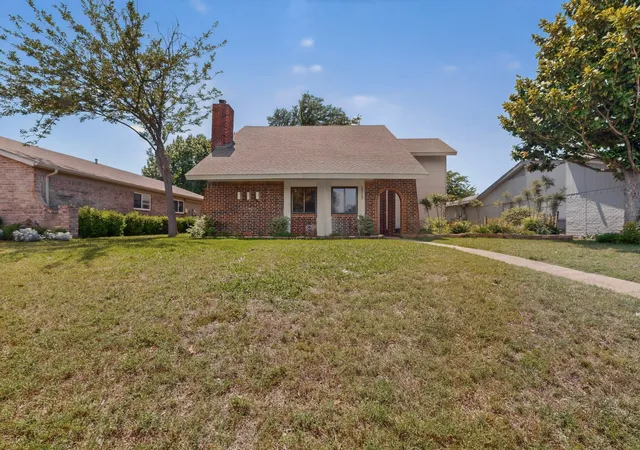 Photo 1 of Single family home for sale at 5513 Galaxie Rd, Garland, TX 75044 | MLS# 21284214 | Listing updated on 2026-09-30