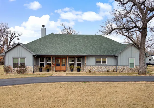 Homes for sale in Athens, TX | 9748 County Road 1200, Athens, TX 75751 | MLS# 21282904