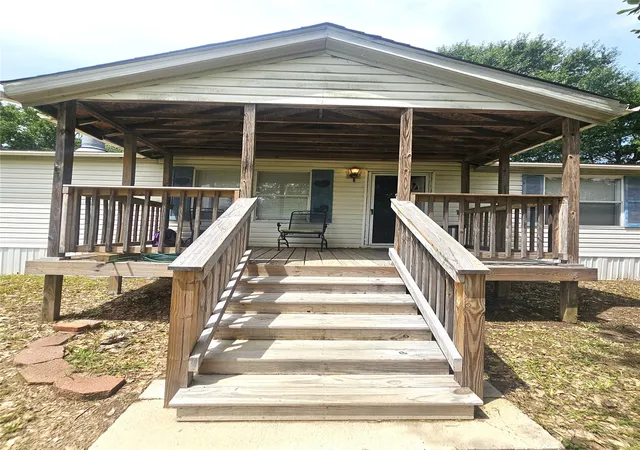 Photo 3 of Manufactured home for sale at 12910 Springhaven Dr, Keithville, LA 71047 | MLS# 21284237 | Listing updated on 2026-08-17