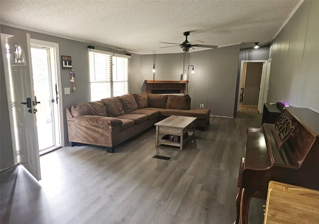 Photo 4 of Manufactured home for sale at 12910 Springhaven Dr, Keithville, LA 71047 | MLS# 21284237 | Listing updated on 2026-08-17