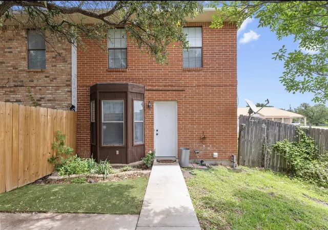 Homes for sale in Brownwood, TX | 1601 14th Street, Brownwood, TX 76801 | Houzeo