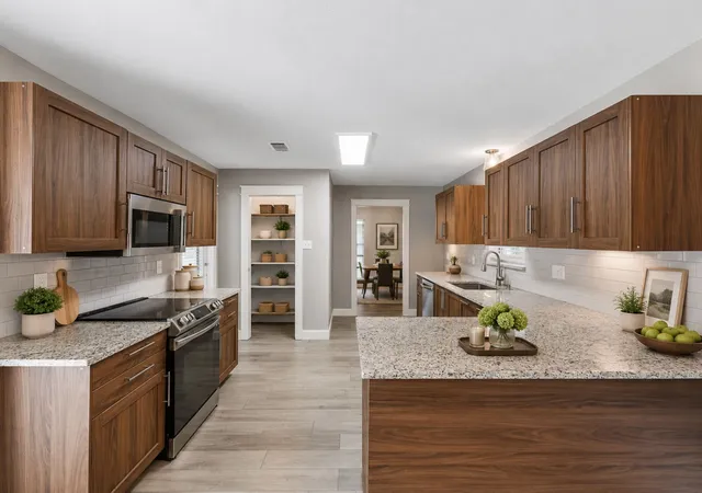 Photo 1 of Single family home for sale at 1400 Crescent Dr, Sherman, TX 75092 | MLS# 21253687 | Listing updated on 2026-10-02