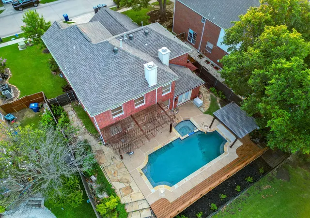Photo 4 of Sale Pending at 2733 Woodson Dr, Mc Kinney, TX 75072 | MLS# 21283575 | Listing updated on 2026-08-17