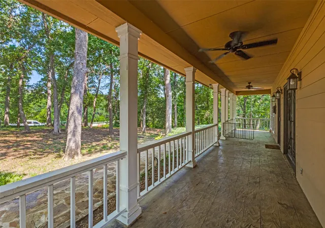 Photo 3 of Single family home for sale at 290 Aqua Marine Dr, Little Elm, TX 75068 | MLS# 21281584 | Listing updated on 2026-10-04
