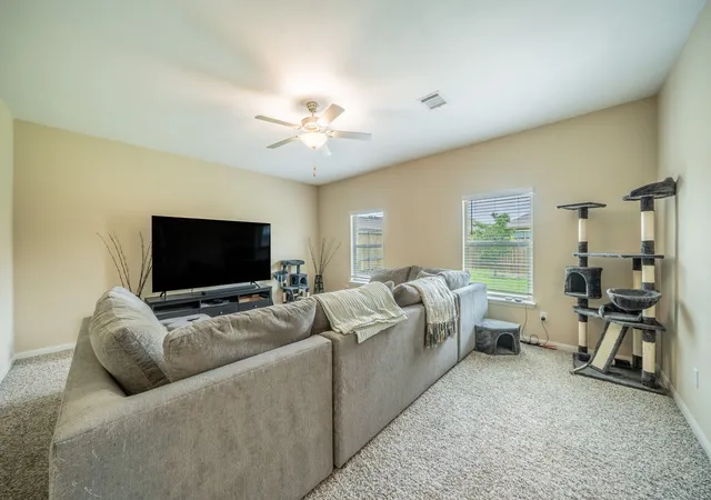 Photo 2 of Single family home for sale at 360 Ridgeland Oaks Dr, Fort Worth, TX 76120 | MLS# 21195262 | Listing updated on 2026-08-30