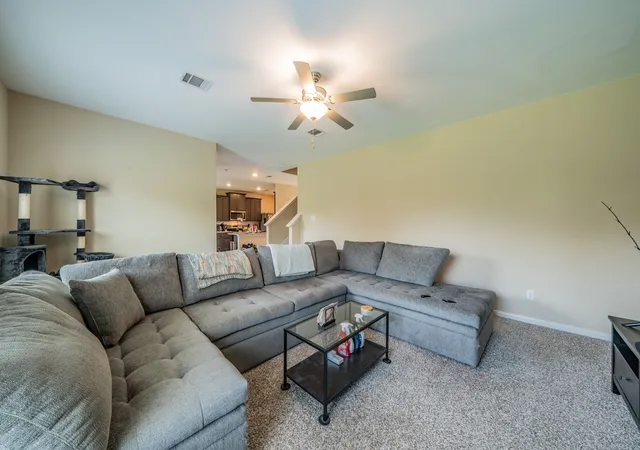 Photo 3 of Single family home for sale at 360 Ridgeland Oaks Dr, Fort Worth, TX 76120 | MLS# 21195262 | Listing updated on 2026-08-30