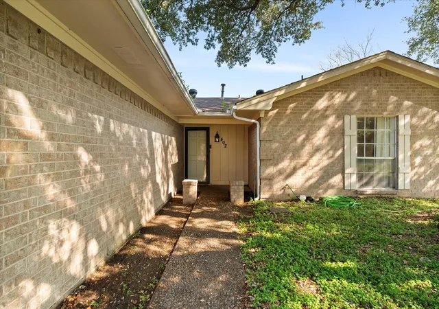 Photo 2 of Single family home for sale at 402 Carol Ave, Corsicana, TX 75110 | MLS# 21283365 | Listing updated on 2026-07-20