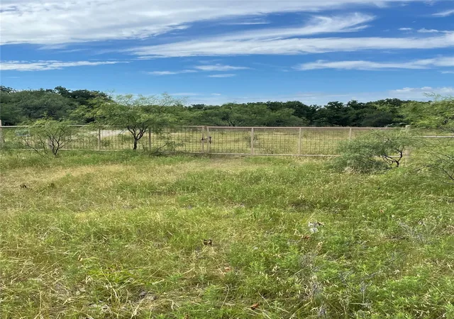 Homes for sale in Jacksboro, TX | 3109 Ac Hoefle Rd, Jacksboro, TX 76458 | MLS# 21275073