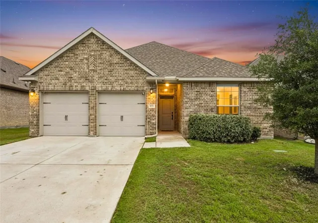 Homes for sale in Red Oak, TX | 638 Hazeltine Rd, Red Oak, TX 75154 | MLS# 21263559