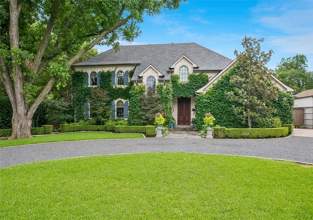 Photo 1 of Single family home for sale at 4424 Manning Ln, Dallas, TX 75220 | MLS# 21280377 | Listing updated on 2026-07-14