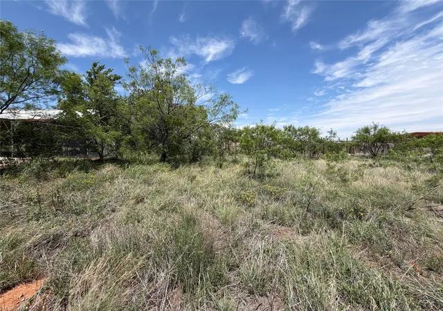 Photo 3 of Land for sale at 2407 E Broadway St, Sweetwater, TX 79556 | MLS# 21284386 | Listing updated on 2026-08-22