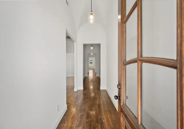 Photo 2 of Single family home for sale at 3400 Dobbins Rd, Corsicana, TX 75110 | MLS# 21283314 | Listing updated on 2026-08-27
