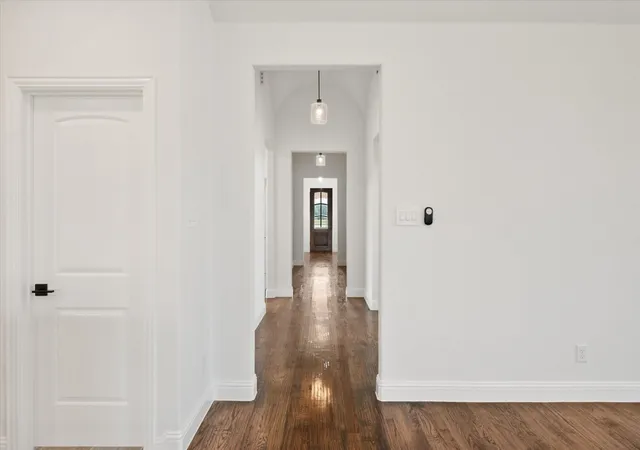 Photo 3 of Single family home for sale at 3400 Dobbins Rd, Corsicana, TX 75110 | MLS# 21283314 | Listing updated on 2026-08-27