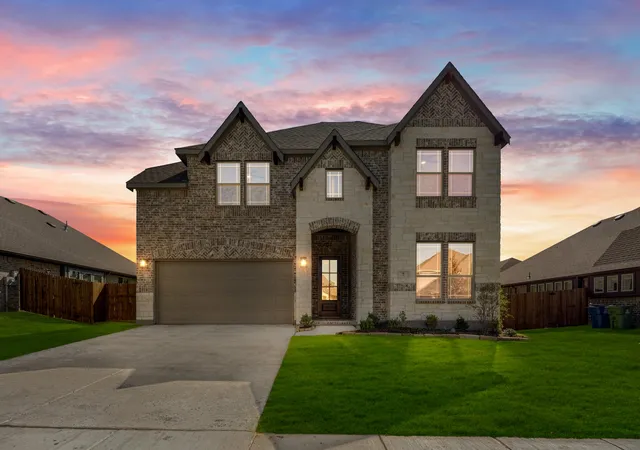 Photo 2 of Single family home for sale at 7 Grouse Cir, Sanger, TX 76266 | MLS# 21284397 | Listing updated on 2026-10-07
