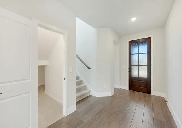 Photo 4 of Single family home for sale at 7 Grouse Cir, Sanger, TX 76266 | MLS# 21284397 | Listing updated on 2026-10-07