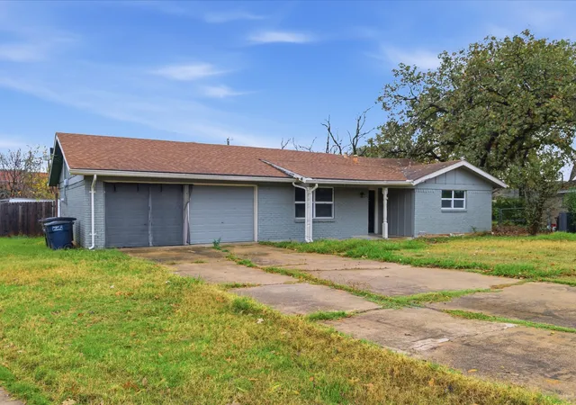 Homes for sale in Fort Worth, TX | 154 Cotillion Rd, Fort Worth, TX 76134 | MLS# 21284417