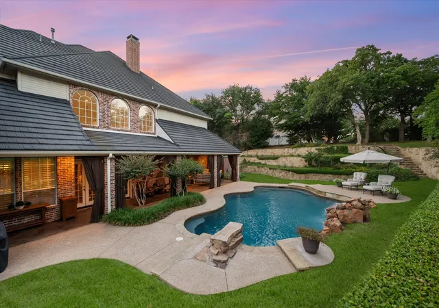 Photo 1 of Single family home for sale at 2325 Panorama Ct, Arlington, TX 76016 | MLS# 21281591 | Listing updated on 2026-08-03