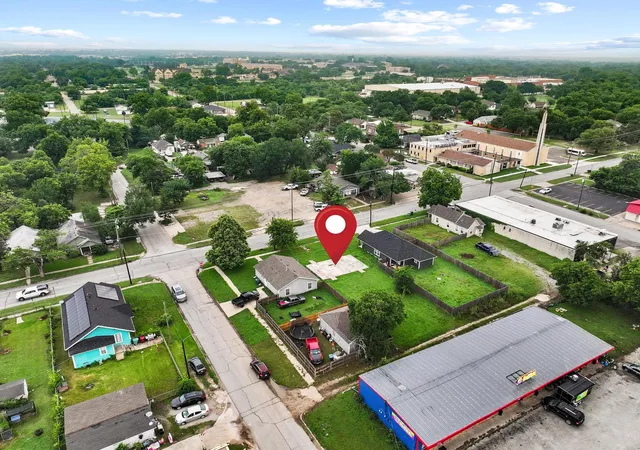 Photo 3 of Land for sale at 806 E Houston St, Sherman, TX 75090 | MLS# 21279563 | Listing updated on 2026-09-16