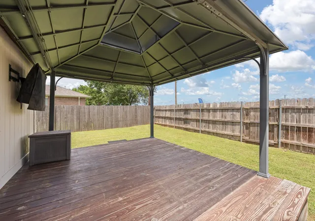 Homes for sale in Cleburne, TX | 1611 Berry Dr, Cleburne, TX 76033 | MLS# 21284318