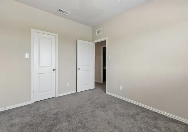 Photo 3 of Single family home for sale at 3121 Solana Cir, Denton, TX 76207 | MLS# 21284320 | Listing updated on 2026-08-04