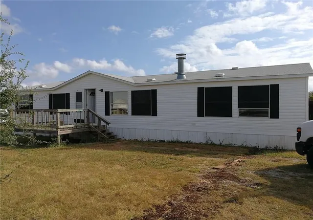 Photo 1 of Manufactured home for sale at 120 Pine Ridge Cir, Sherman, TX 75092 | MLS# 21284466 | Listing updated on 2026-07-07