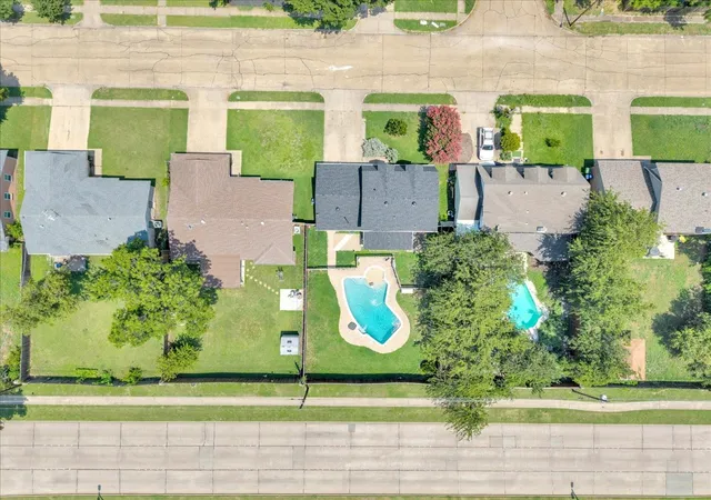 Homes for sale in Garland, TX | 1401 Greentree Ln, Garland, TX 75042 | MLS# 21275626