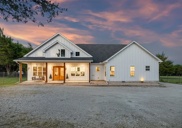 Homes for sale in Fate, TX | 323 Northstar Rd, Fate, TX 75189 | MLS# 21280211