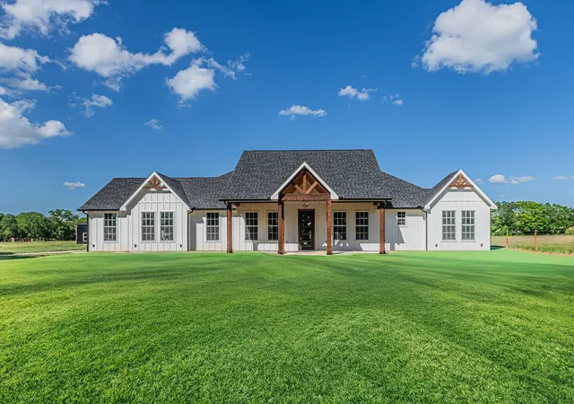Homes for sale in Alvarado, TX | 2701 County Road 405, Alvarado, TX 76009 | MLS# 21283731