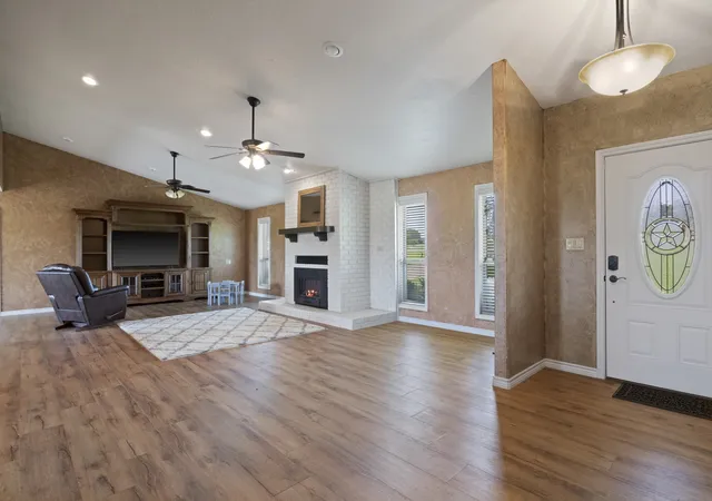 Homes for sale in Mt Pleasant, TX | 537 Sw 12th Ave, Mt Pleasant, TX 75455 | MLS# 21282747